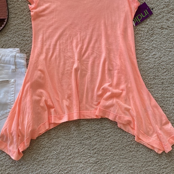 Splendid Short Sleeve Handkerchief Hem Tee - Picture 4 of 6